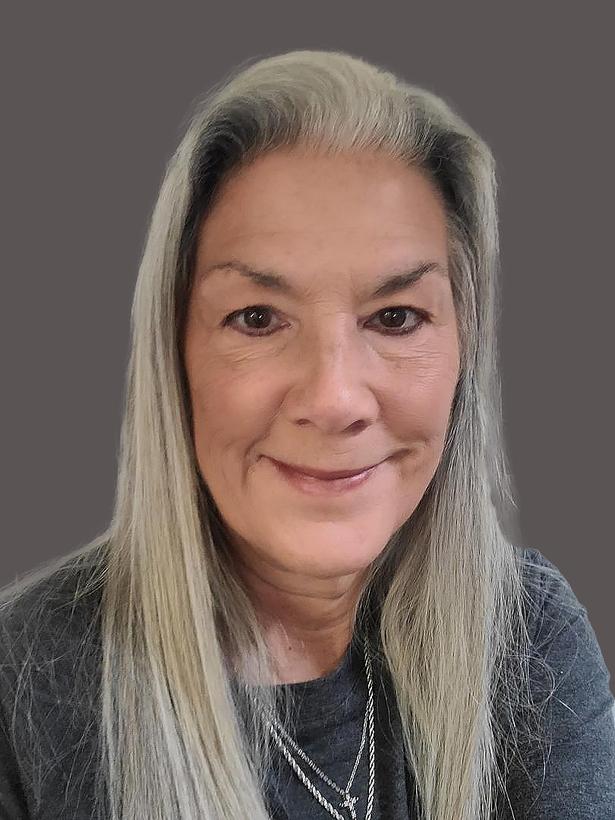 Deborah Moon – Mountain Land Physical Therapy Headshot for Deborah Moon
